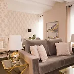MD Julio Antonio Apartment Center